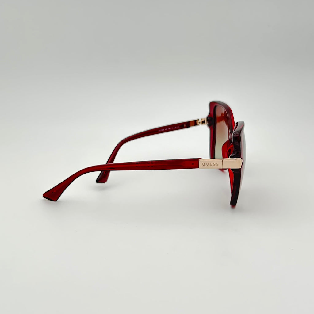 Lunettes de soleil Guess GU7820