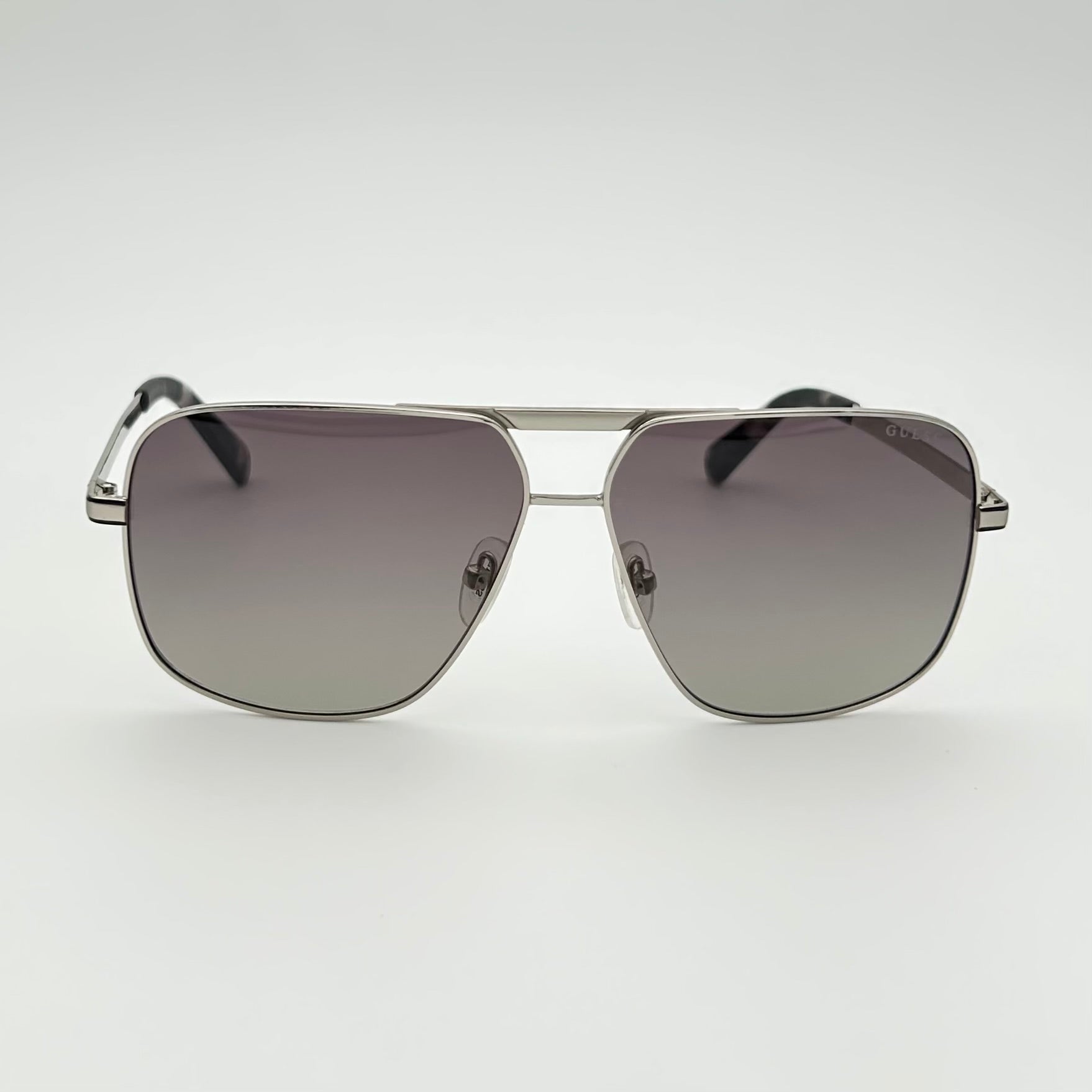 Guess GU00026