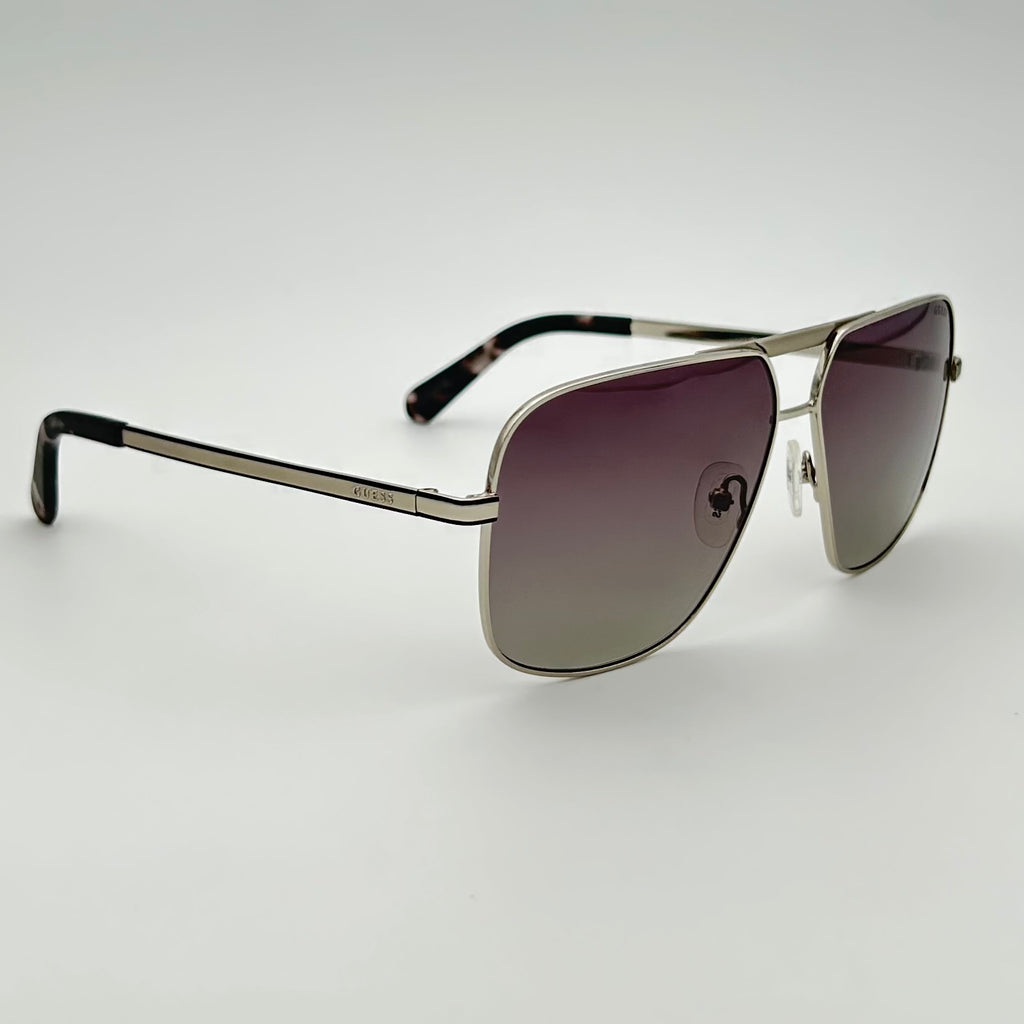 Guess GU00026