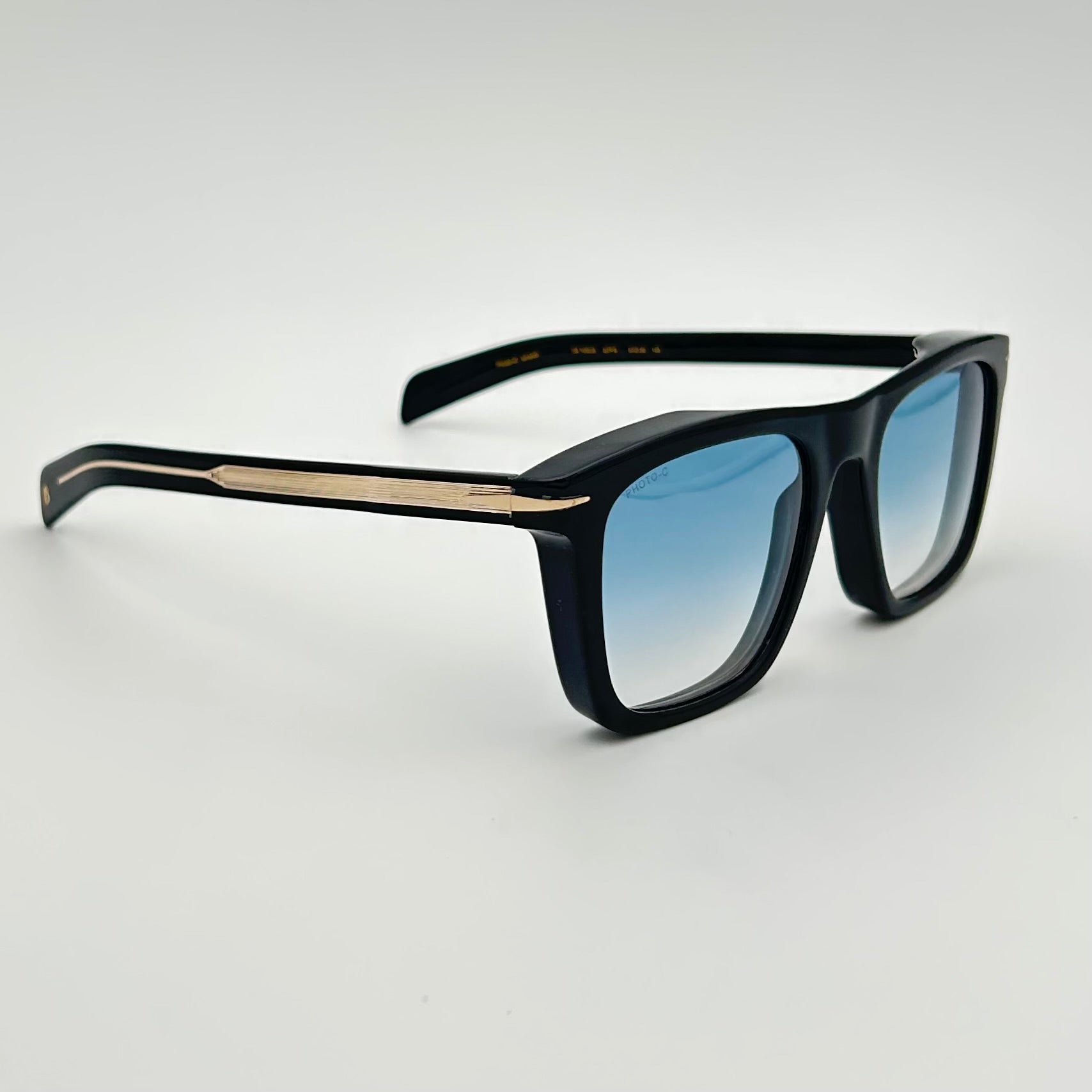Lunettes de soleil David Beckham DB7000/S