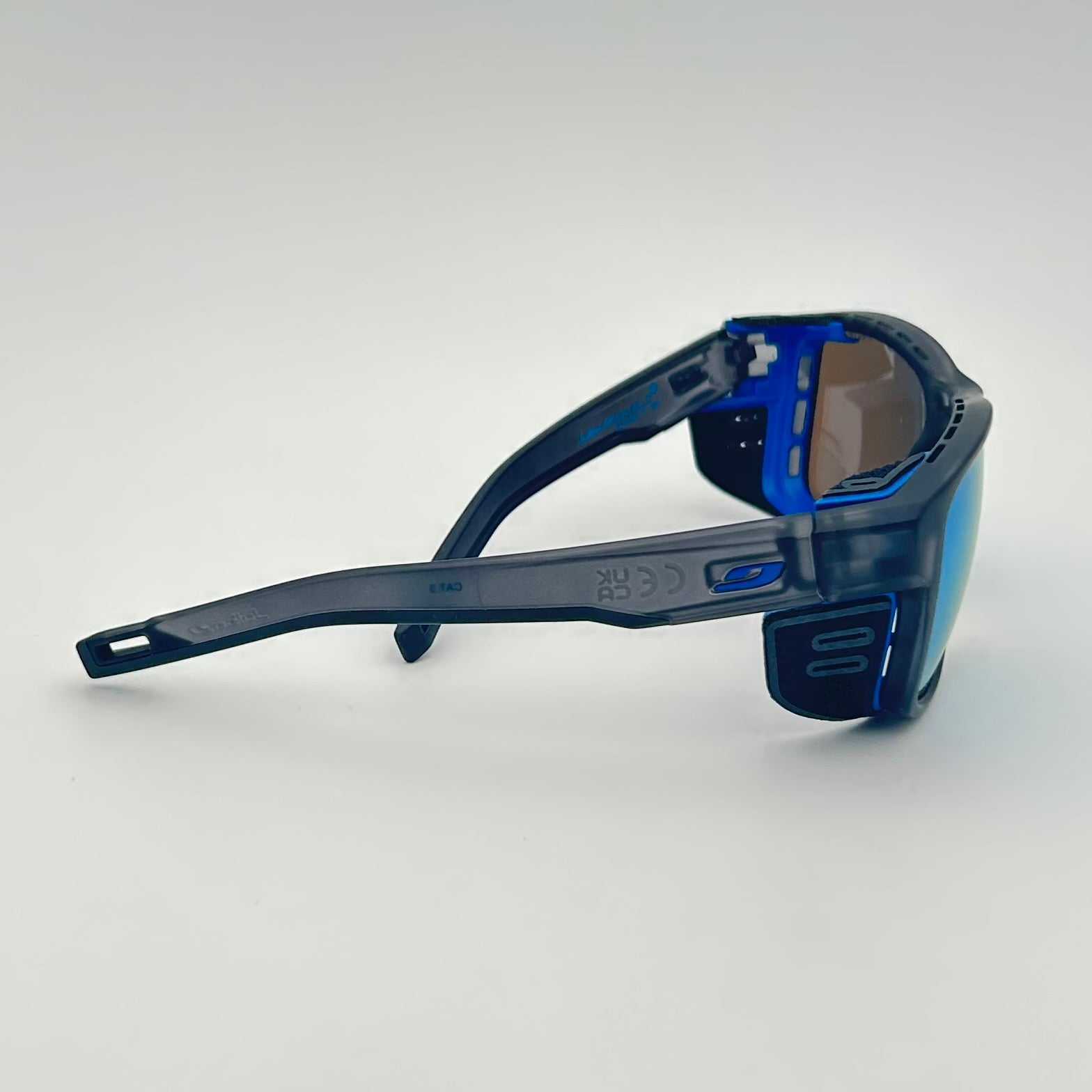 Lunettes de soleil Julbo Shield M J544